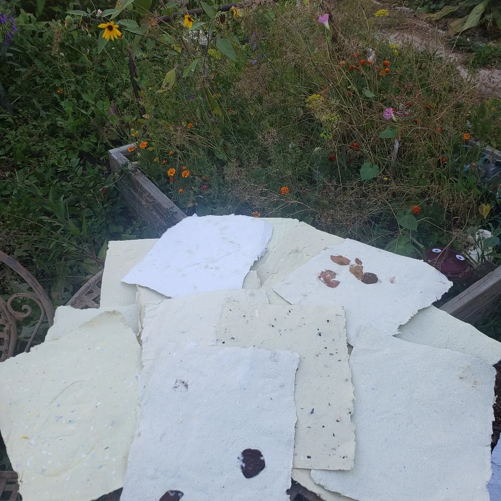 15 sheets of handmade paper - Picture 3 of 3